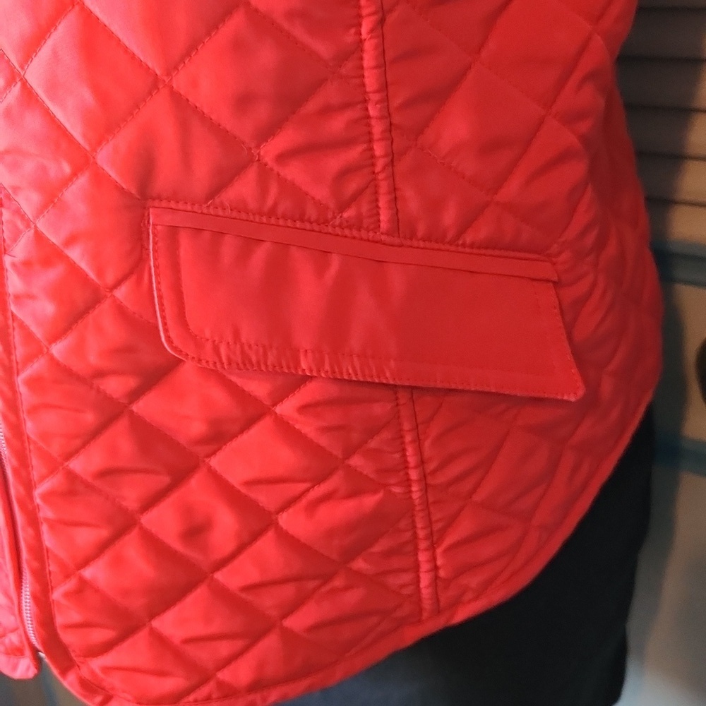 Van Heusen Red Quilted Vest - Picture 8 of 14